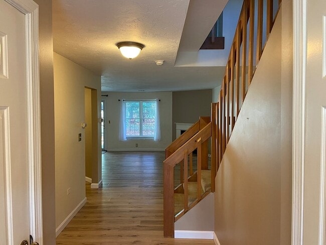 Photo - 501 Ridgefield Cir