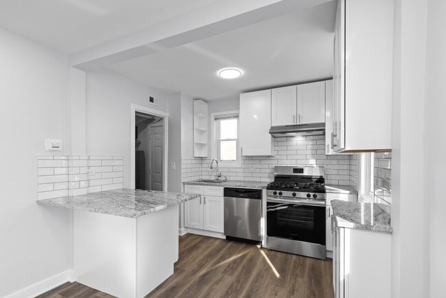 Photo - 1830 White St