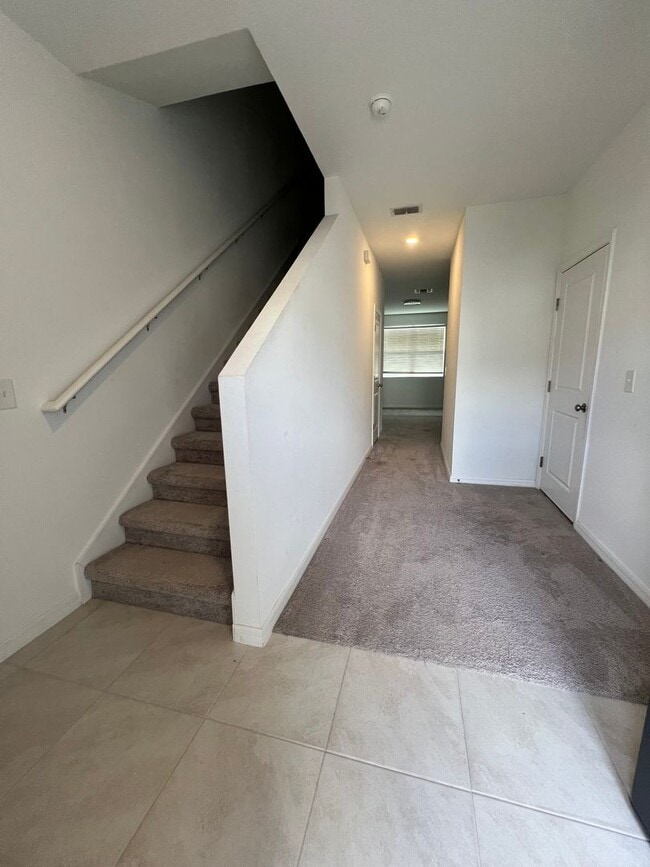 Photo - Modern 3-Bed Townhome w/ Garage in Desirable Davenport Community