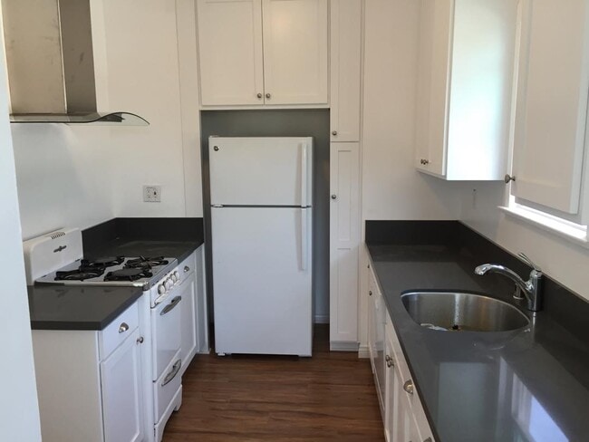 Photo - 1601 N Harvard Blvd Unidad 1603