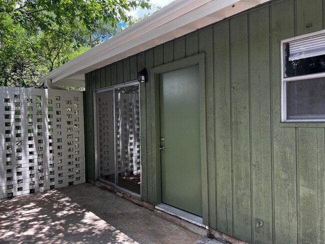 Photo - 2514 W 12th St Unit A