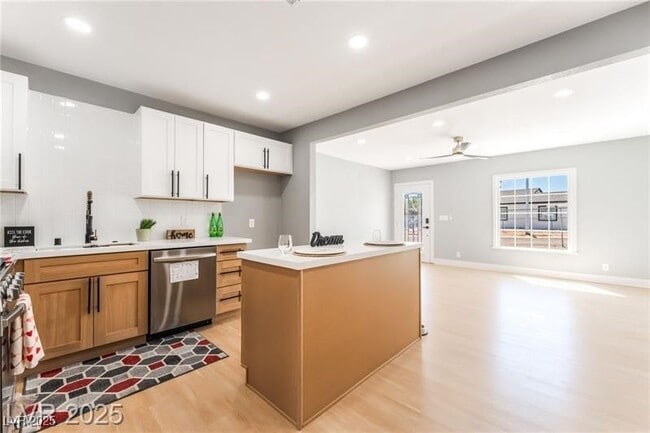 Photo - 915 Melrose Dr