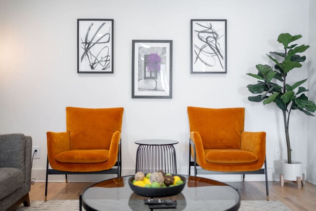 Photo - 1136 Crescent Ave NE Unidad FL2-ID1356314P