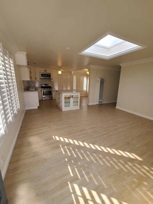 Photo - 215 E El Portal Unidad 6