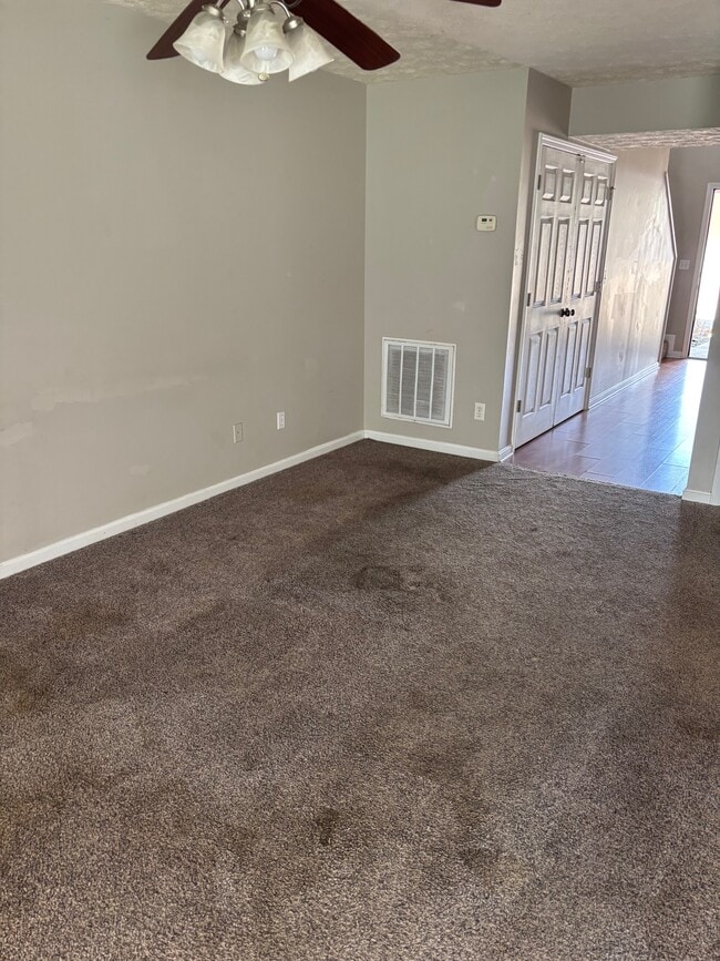 Photo - 125 Emory Ct