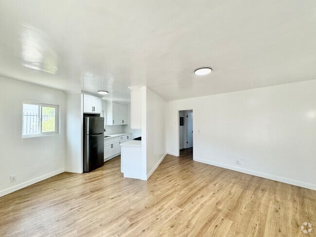 Building Photo - 340 W 87th St Unit 1 Rental