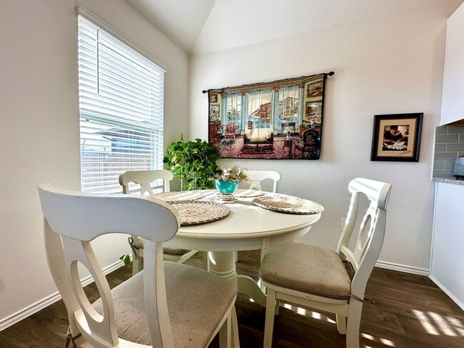 Photo - 331 N Richland Dr