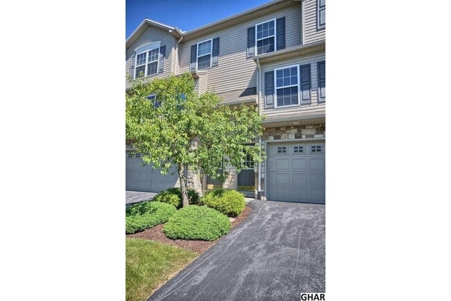 Photo - 479 Waterleaf Court