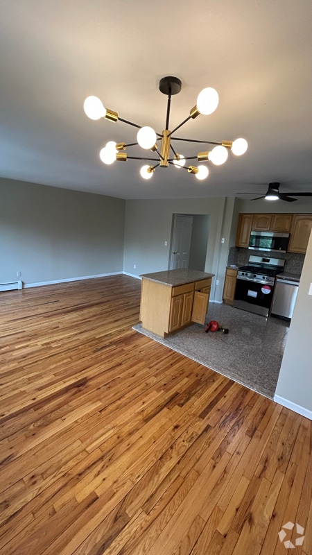 Building Photo - 41-21-248-40 248th St Unit 3rd Floor Rental