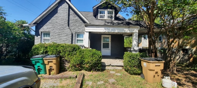 Building Photo - 636 Benton Ave Rental