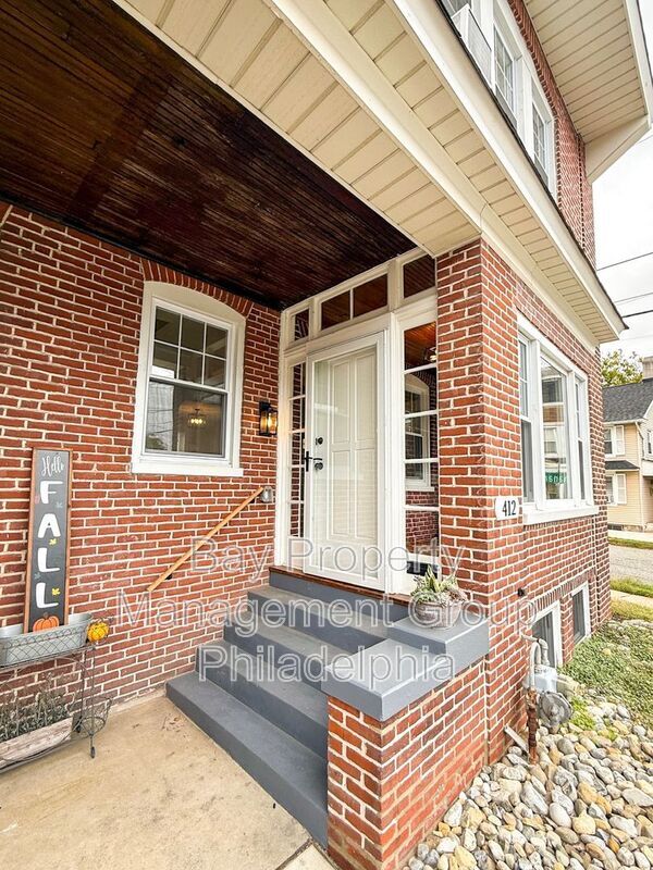 Photo - 412 1st Ave