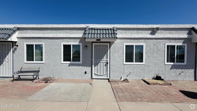 Building Photo - 1548 E 26th Ln Unit 2 Rental