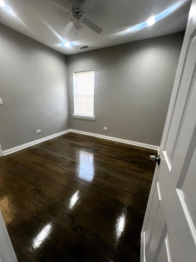 Photo - 3257 W Warren Blvd Unit 2