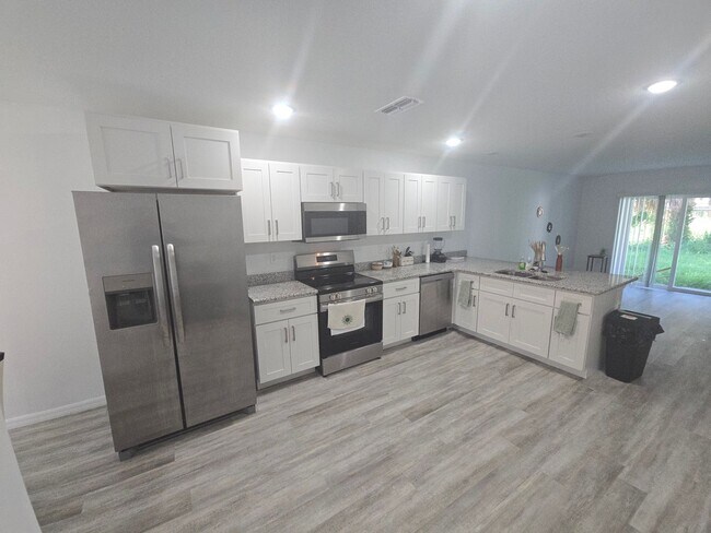Photo - 302-304 Ave P NW Unit 304 Ave P NW