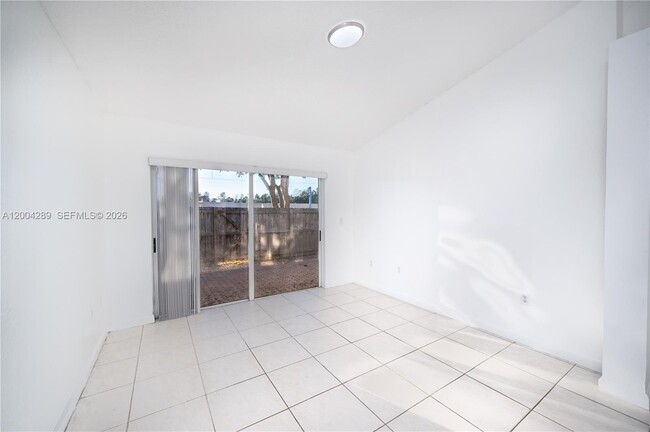 Photo - 5000 NW 116th Ct