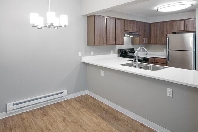 River Terrace apartments — community photo