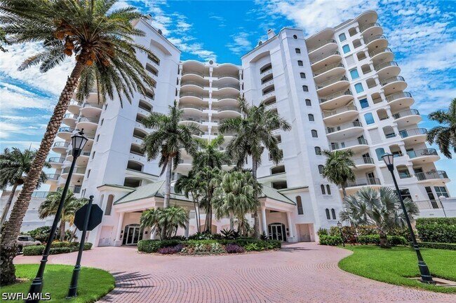 4811 Island Pond Ct Unit 302