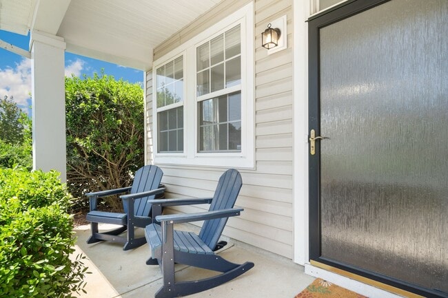 Photo - 4BR/2.5BA Charming Colonial Home