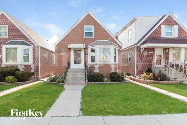 Building Photo - 6531 S Kostner Ave Rental