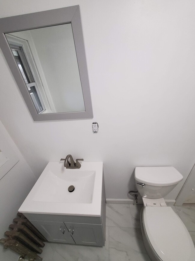 Bathroom - 191 Main St Unit C