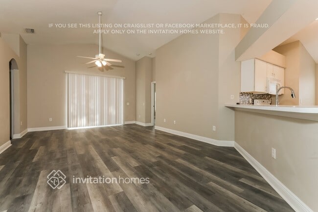 Photo - 513 Somerstone Dr