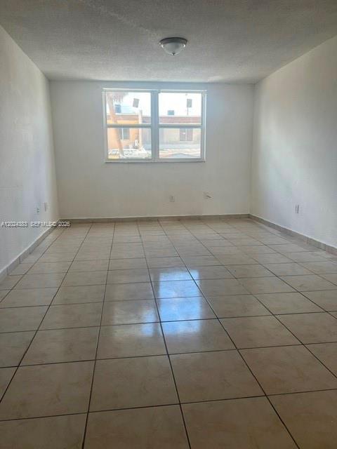 Photo - 666 W 81st St Unit 103
