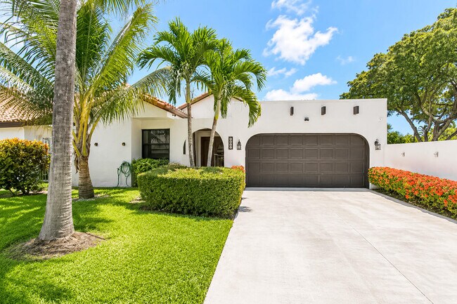 7678 Solimar Cir