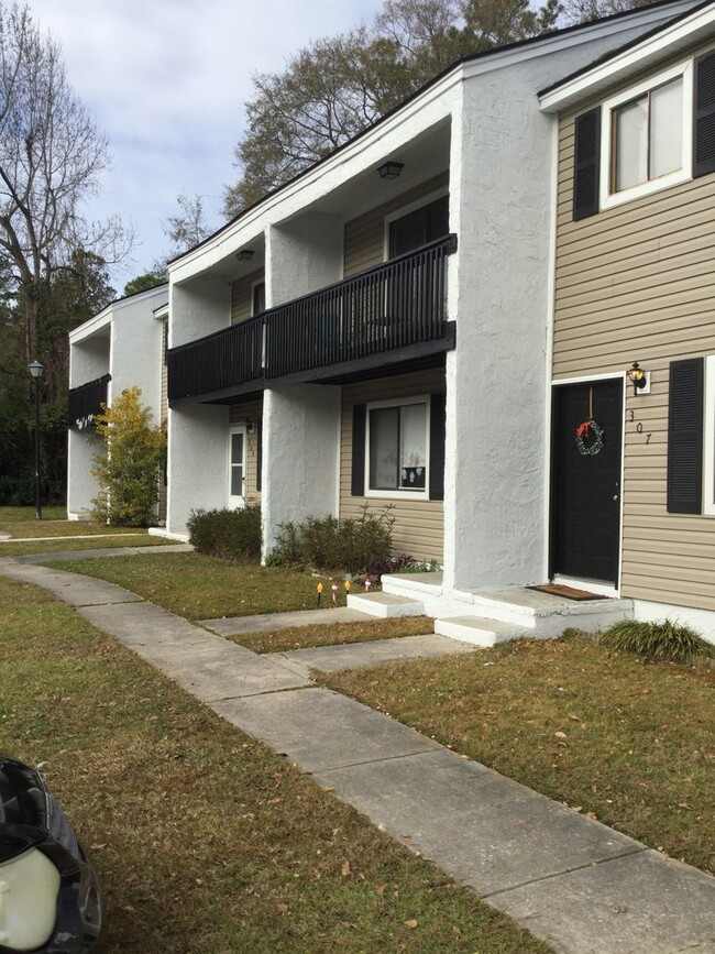 Photo - Townhome Close to Summerville High!