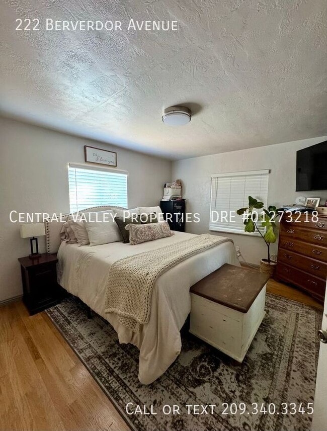 Photo - 222 Berverdor Ave