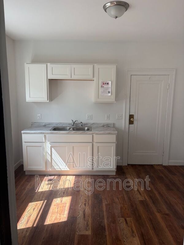 Photo - 11909 Parkhill Ave Unit Down