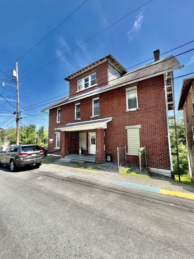 Photo - 145 Lorentz St Townhomes