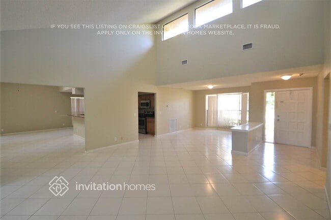 838 Ivy Dr