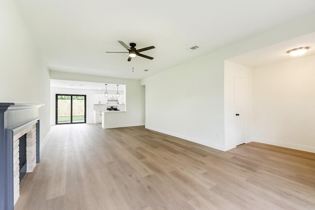 Photo - 17910 Great Glen Dr