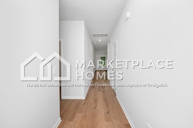 Photo - 187 Olde Hearth Rd
