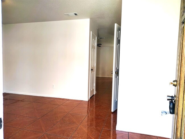 Photo - 13835 Purplemartin St