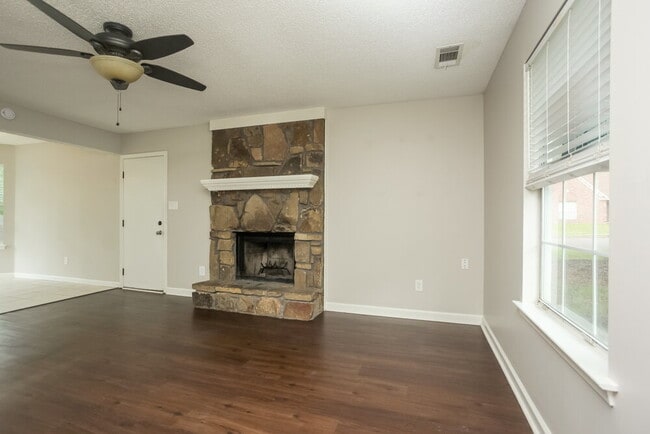 Photo - 1271 Breezy Gate Dr