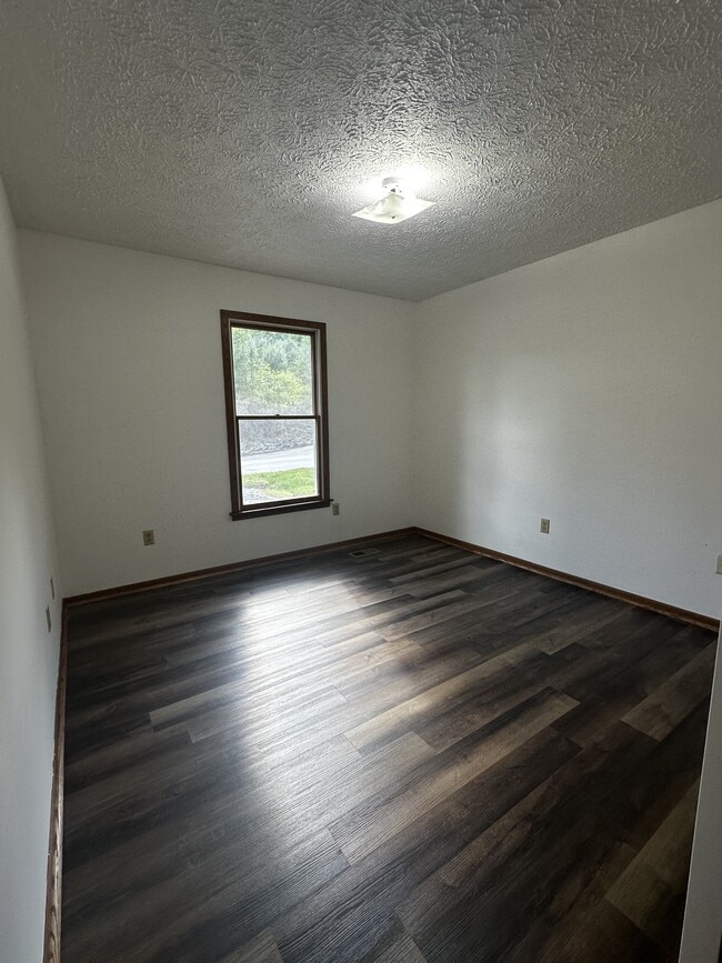 Photo - 106 Sharon Dr
