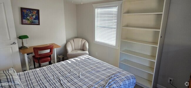 Building Photo - 1122 E Fillmore St Rental