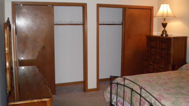 Photo - 936 Russell Rd