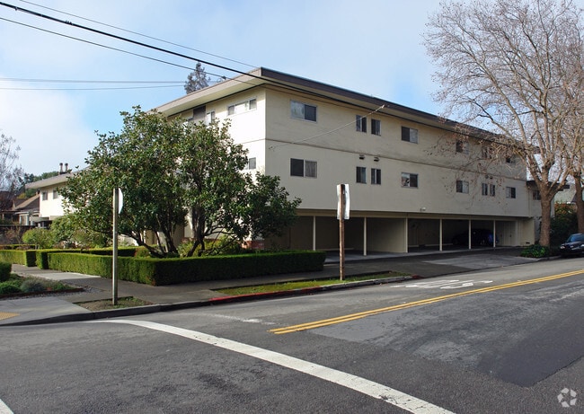 Building Photo - 1135 Grand Ave