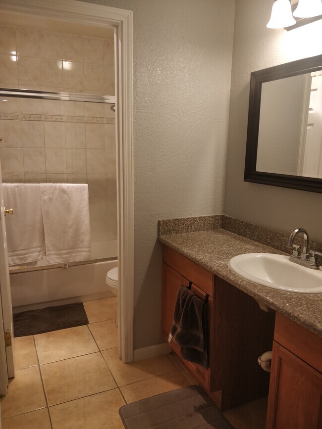 Photo - 275 Tradewinds Dr Unidad 5