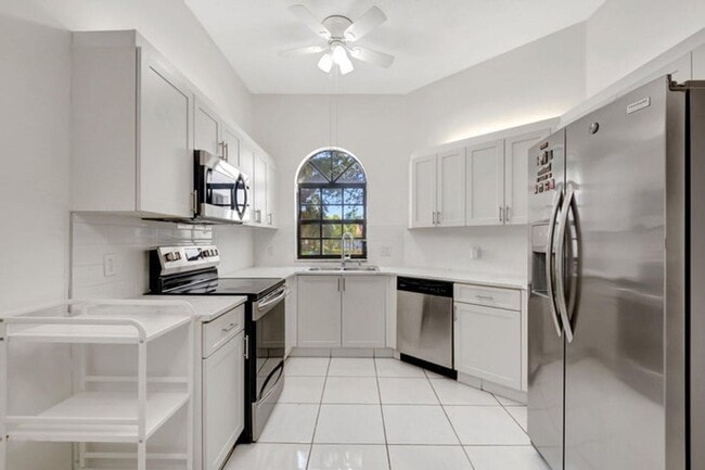 Building Photo - 5403 Verona Dr Rental