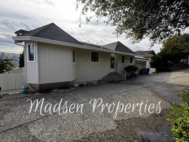 Photo - 6367 Woodman Dr