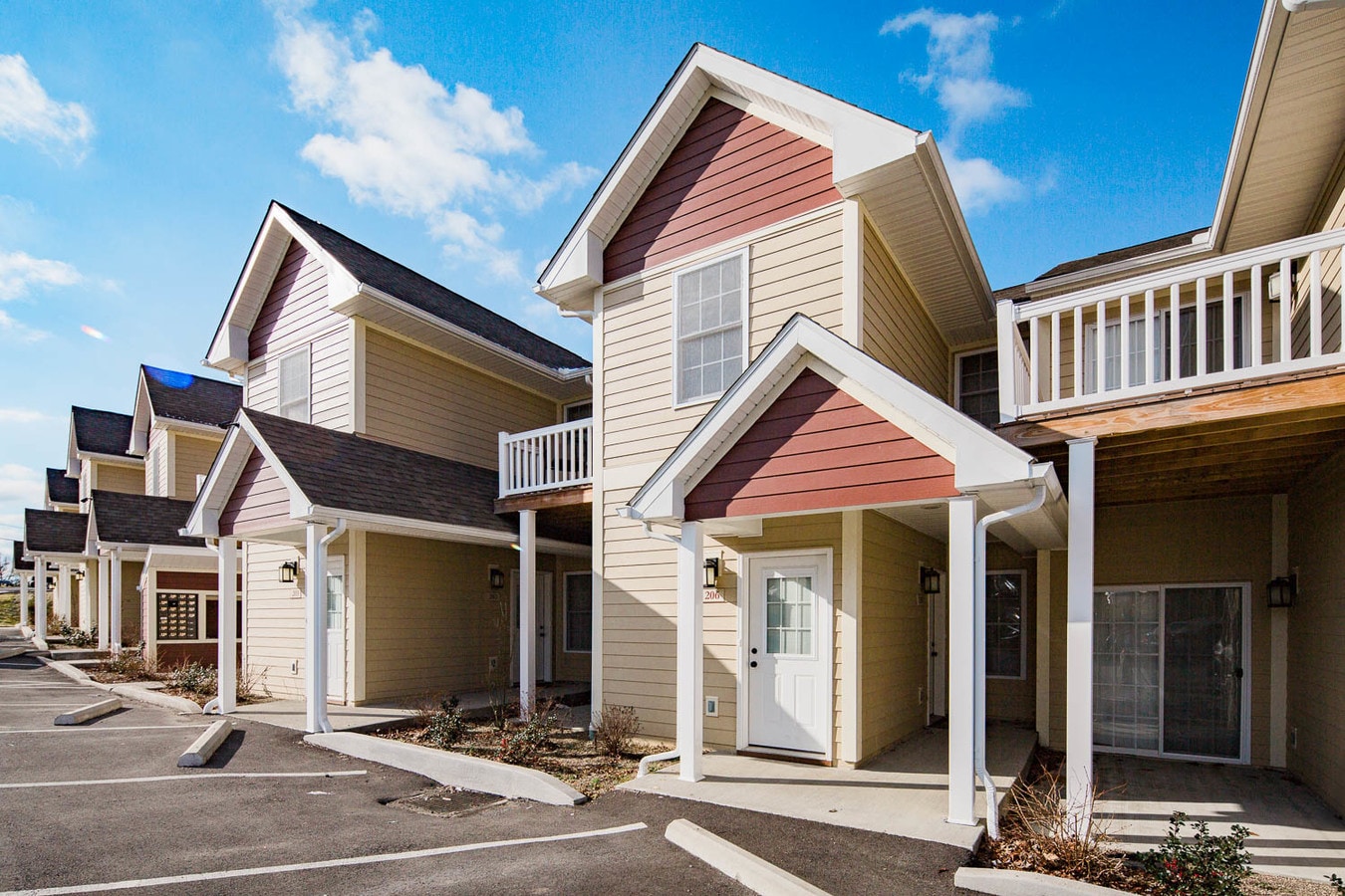 Wedgewood Flats - Wedgewood Flats Apartments