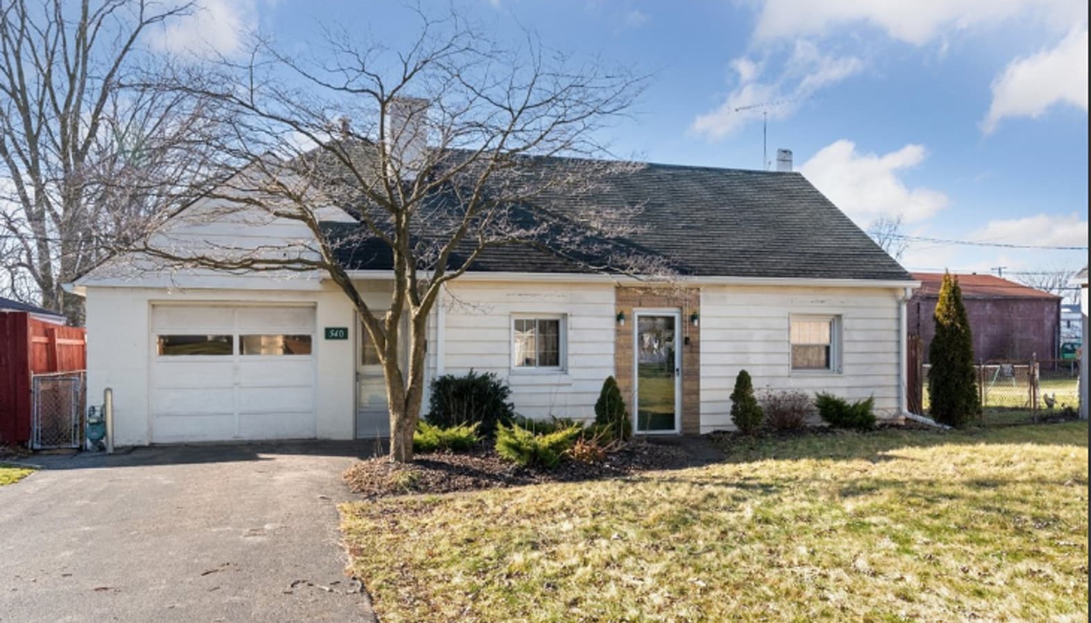 Cute 2 Bed 1 Bath Located by University of... - Cute 2 Bed 1 Bath Located by University of... House