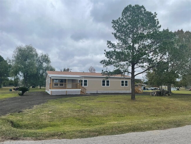 Building Photo - 2210 Arapahoe Dr