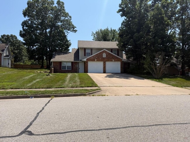1306 Godas Cir