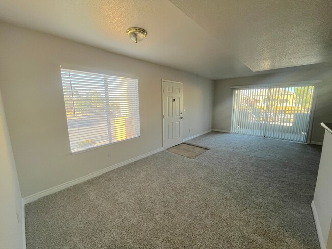 Photo - 2bed/2bath in Southwest gated community