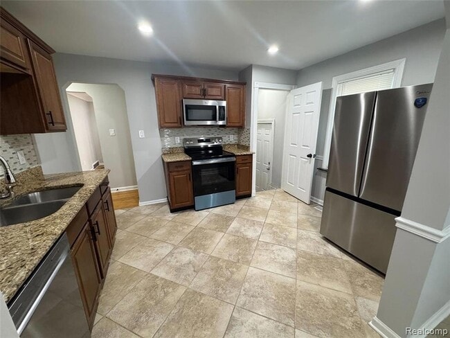 Photo - 1753 E Milton Ave