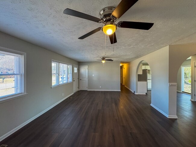 Photo - Cute 3 Bed 2 Bath Home in Fayetteville